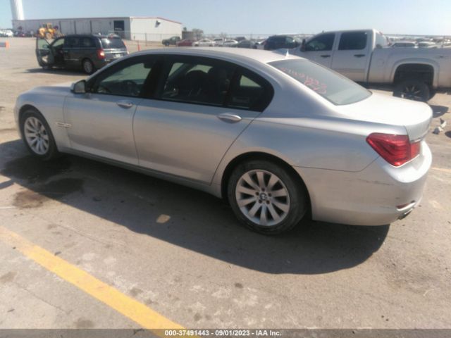 Photo 2 VIN: WBAKC8C59BC431926 - BMW 750LI 