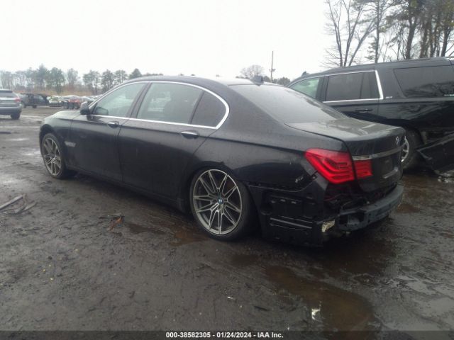 Photo 2 VIN: WBAKC8C59BC434423 - BMW 750LI 