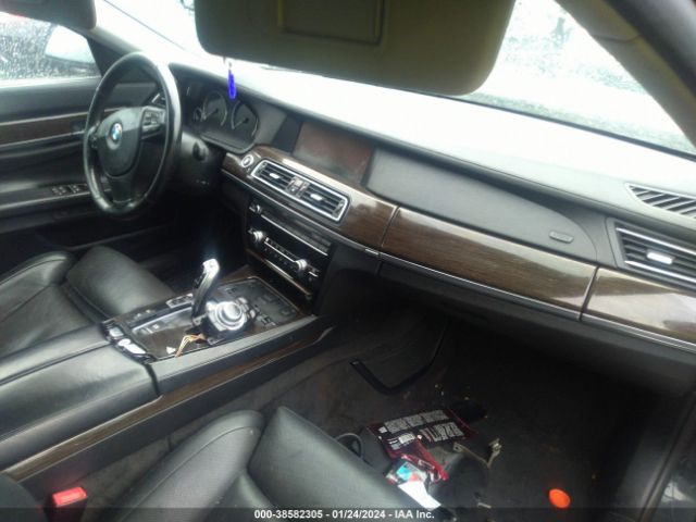 Photo 4 VIN: WBAKC8C59BC434423 - BMW 750LI 