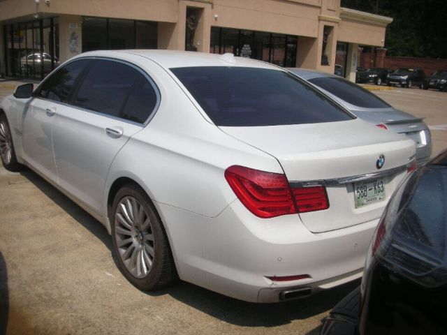 Photo 2 VIN: WBAKC8C5XCC434836 - BMW 7ER 