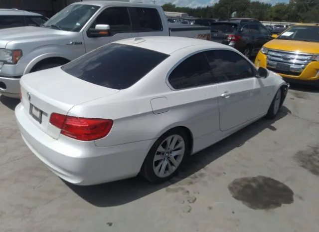 Photo 3 VIN: WBAKE3C54BE558049 - BMW 3 SERIES 