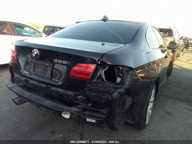 Photo 3 VIN: WBAKE3C5XBE769255 - BMW 3 