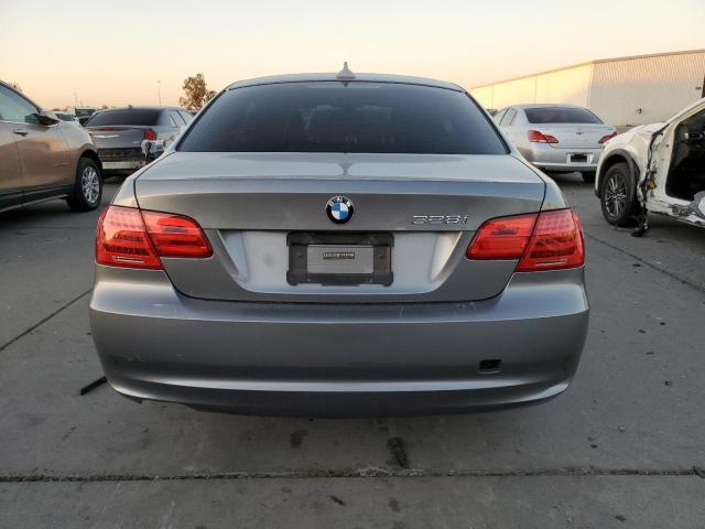 Photo 5 VIN: WBAKE5C54BE572951 - BMW 3 SERIES 