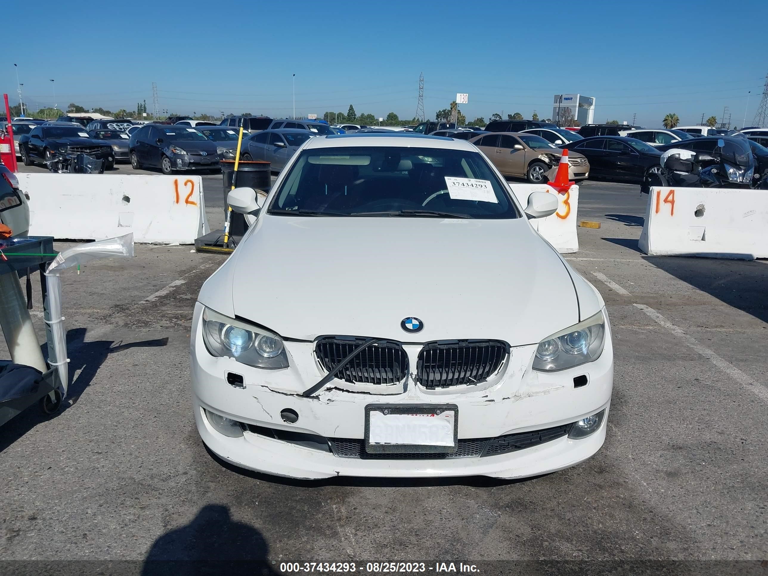 Photo 11 VIN: WBAKE5C54DJ107063 - BMW 3ER 