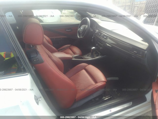 Photo 4 VIN: WBAKE5C55DJ107931 - BMW 3 