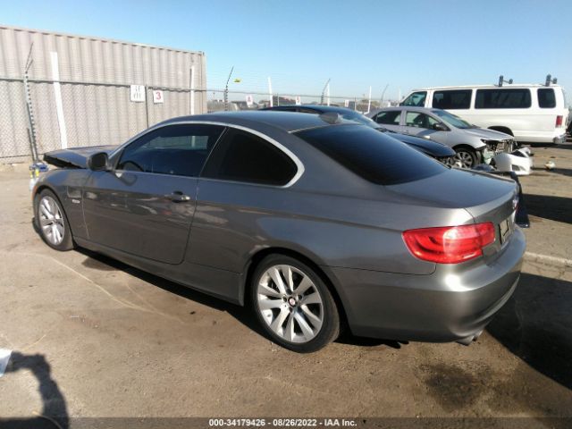 Photo 2 VIN: WBAKE5C56BE755493 - BMW 3 SERIES 