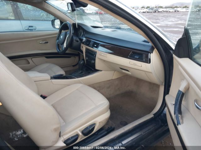 Photo 4 VIN: WBAKE5C57DJ107574 - BMW 328I 