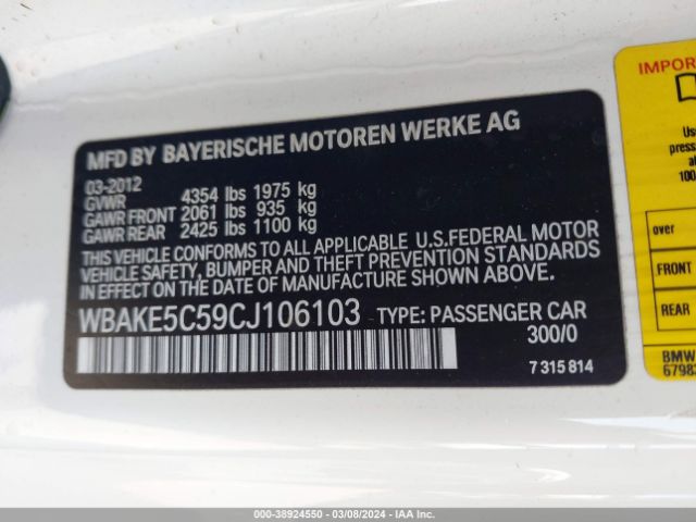 Photo 8 VIN: WBAKE5C59CJ106103 - BMW 328I 