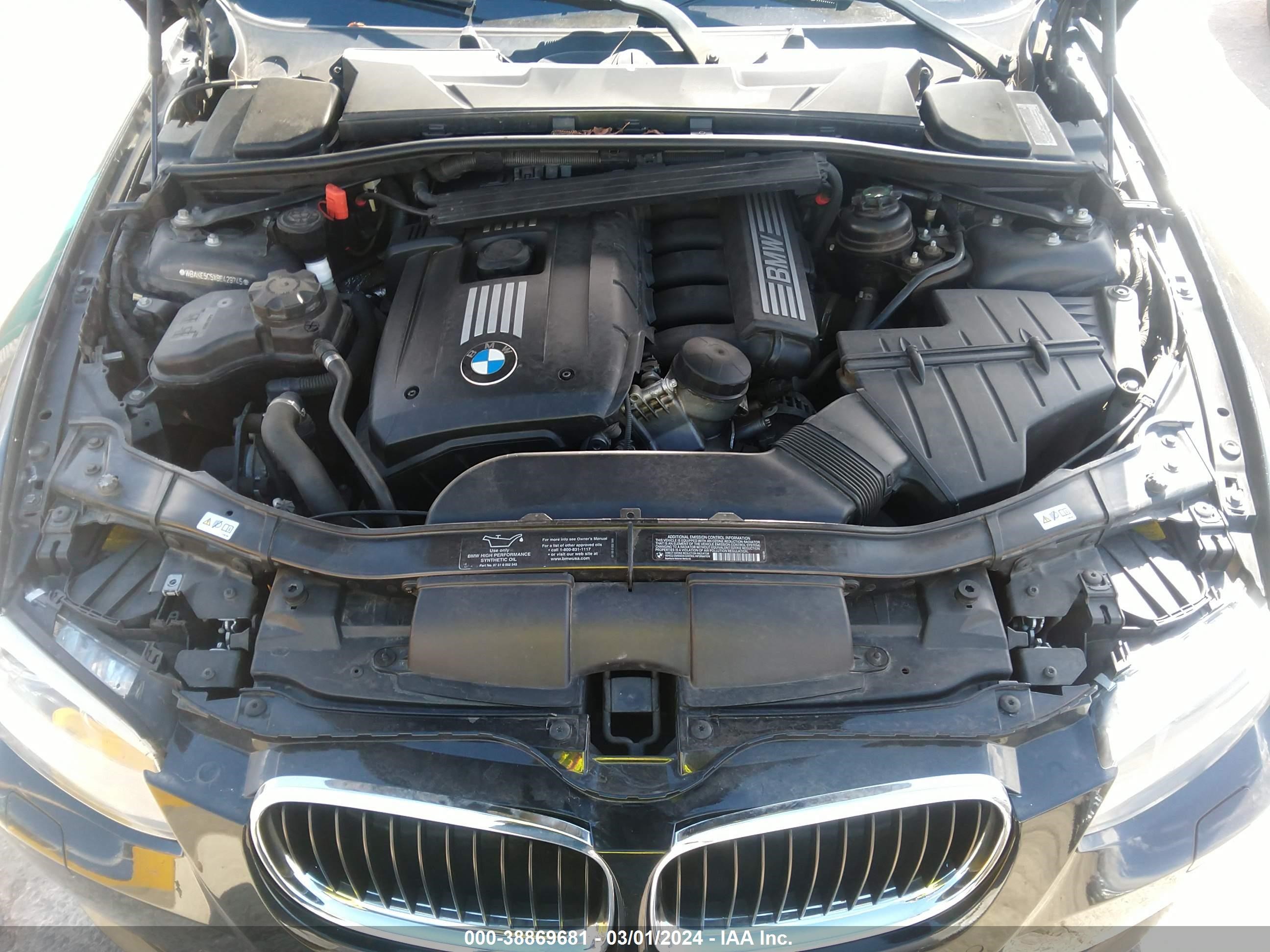 Photo 9 VIN: WBAKE5C5XBE429745 - BMW 3ER 