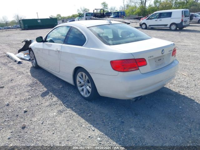 Photo 2 VIN: WBAKE5C5XBE574154 - BMW 328I 