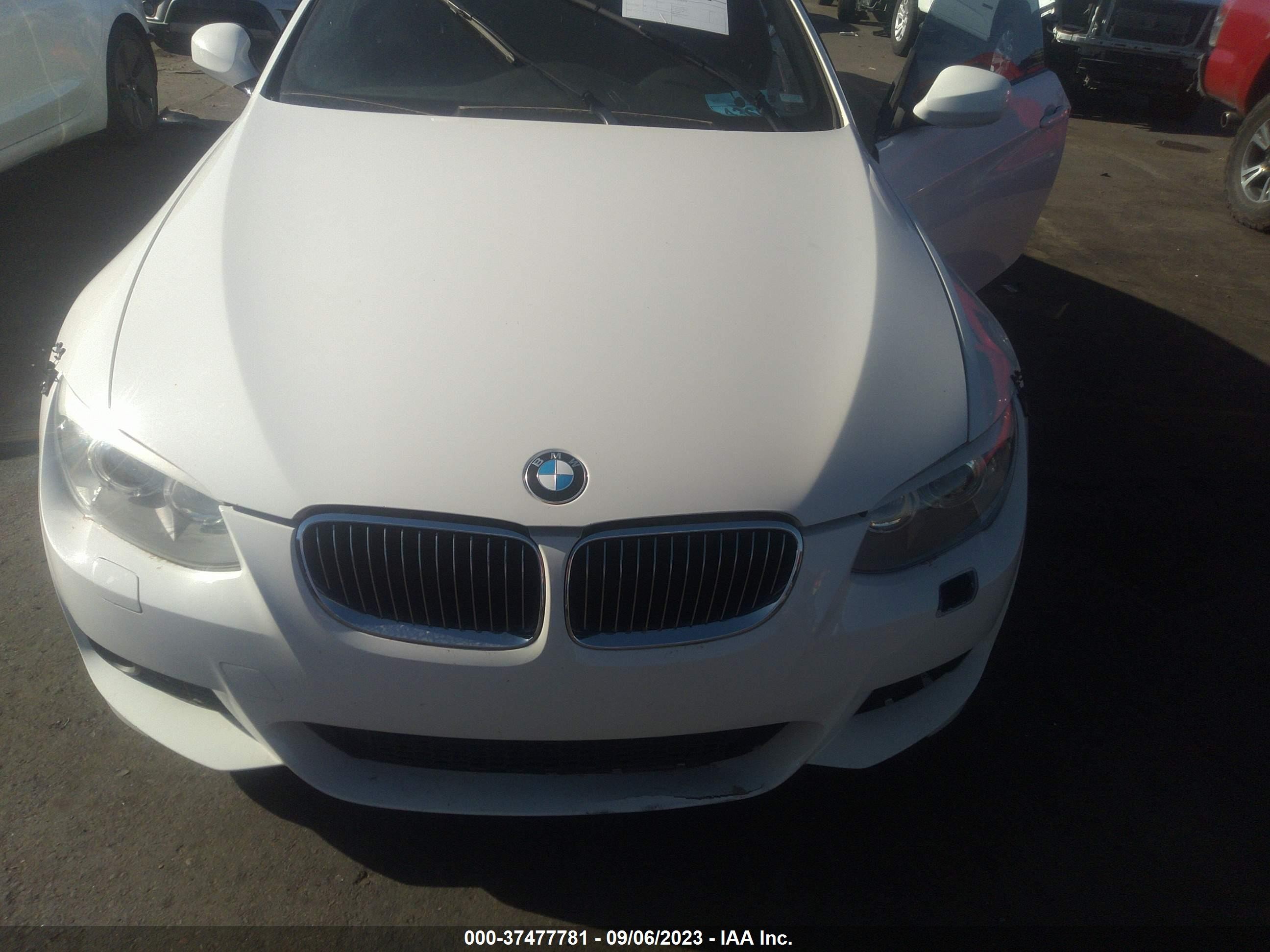 Photo 11 VIN: WBAKE5C5XDJ107746 - BMW 3ER 