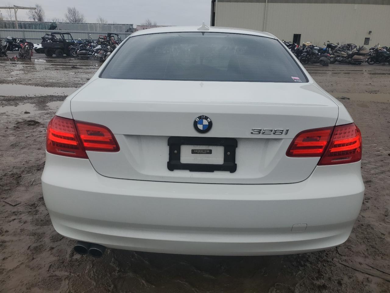 Photo 5 VIN: WBAKF5C51DE658220 - BMW 3ER 