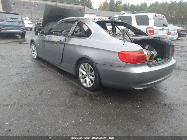 Photo 2 VIN: WBAKF5C53CE656693 - BMW 3 