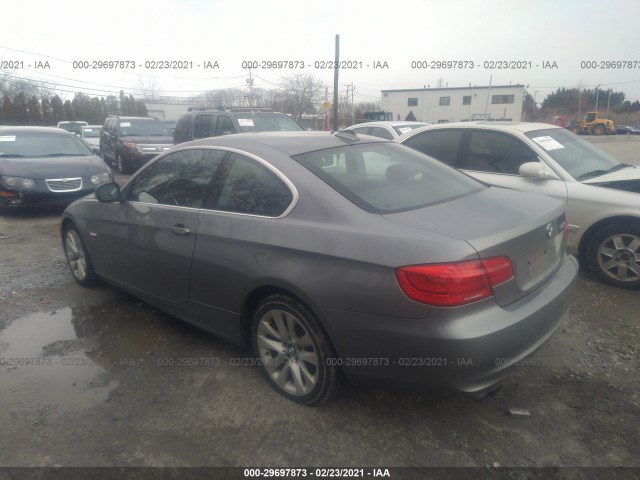 Photo 2 VIN: WBAKF5C55CE517858 - BMW 3 