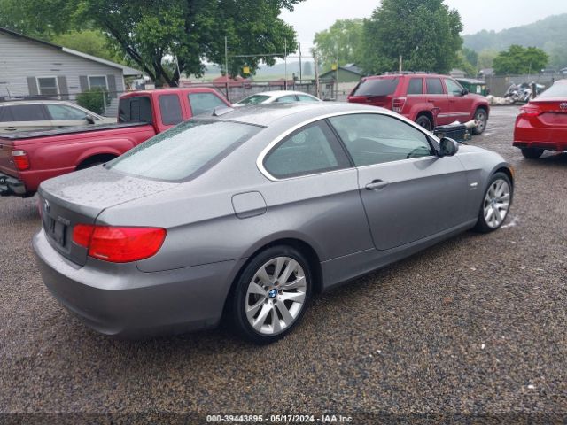 Photo 3 VIN: WBAKF5C56BE656332 - BMW 328I 