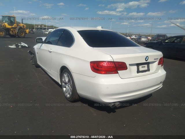 Photo 2 VIN: WBAKF5C5XBE655619 - BMW 3 