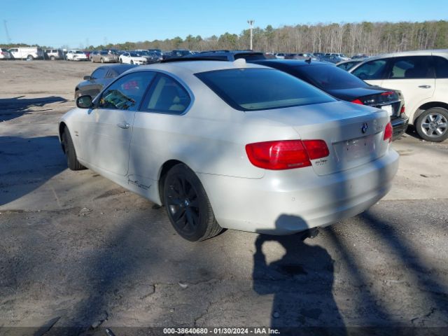 Photo 2 VIN: WBAKF5C5XCE656559 - BMW 328I 