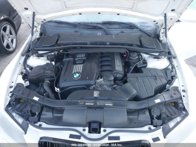 Photo 9 VIN: WBAKF5C5XCE656559 - BMW 328I 