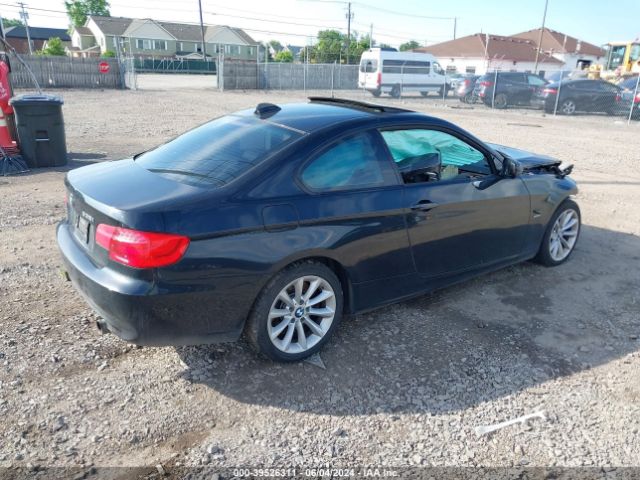 Photo 3 VIN: WBAKF9C55BE262179 - BMW 335I 