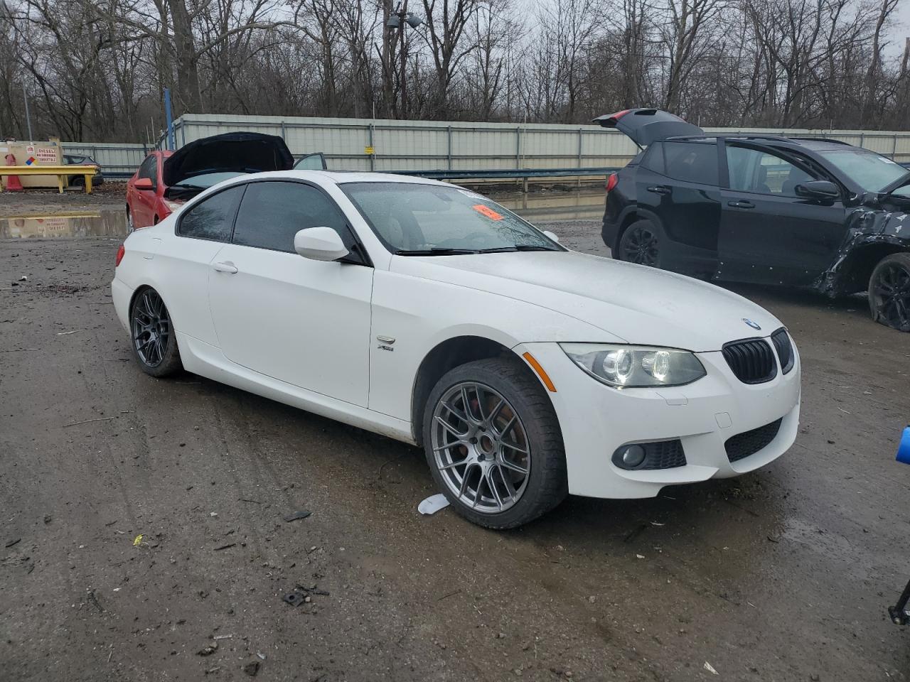 Photo 3 VIN: WBAKF9C55BE672111 - BMW 3ER 