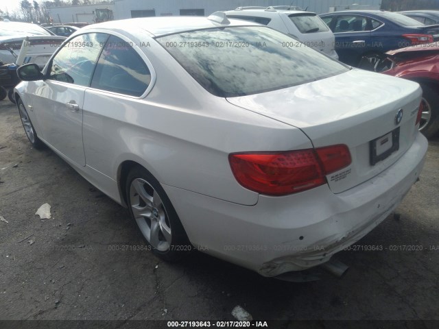 Photo 2 VIN: WBAKF9C5XBE262405 - BMW 3 