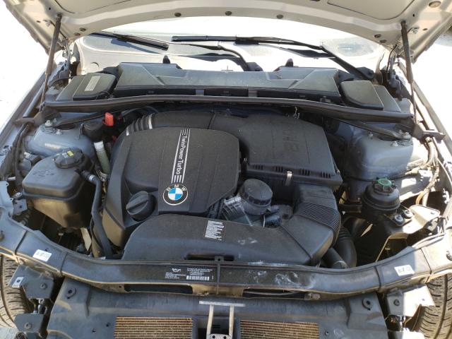 Photo 6 VIN: WBAKF9C5XBE619663 - BMW 335 XI 