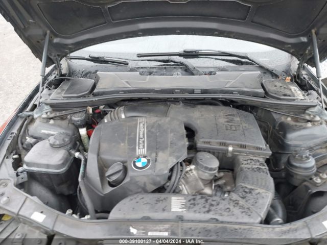 Photo 9 VIN: WBAKF9C5XBE620313 - BMW 335I 