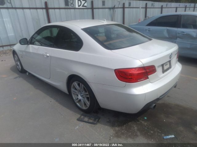 Photo 2 VIN: WBAKF9C5XCE858938 - BMW 3 SERIES 