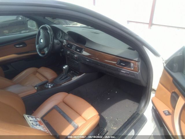 Photo 4 VIN: WBAKF9C5XCE858938 - BMW 3 SERIES 