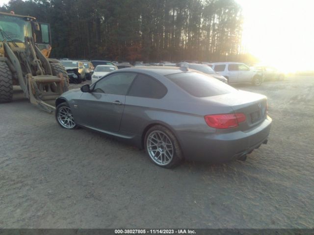 Photo 2 VIN: WBAKG1C50CE839894 - BMW 335IS 