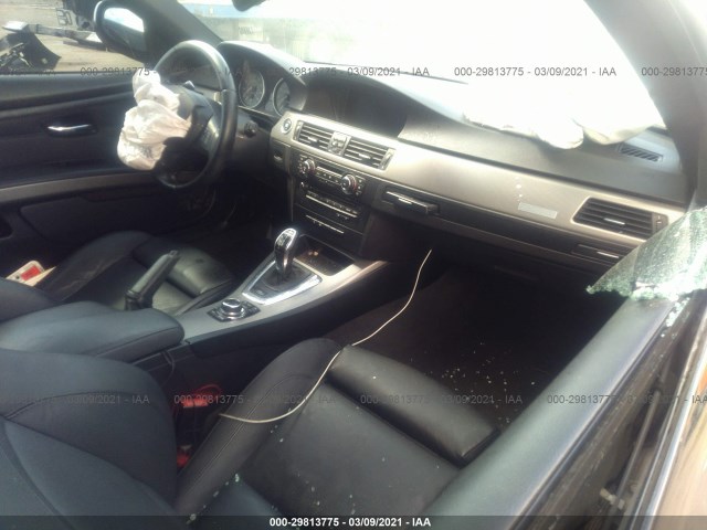 Photo 4 VIN: WBAKG1C54CE839607 - BMW 3 