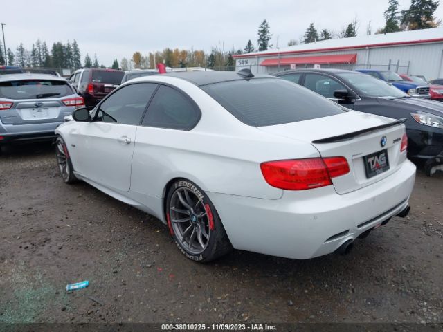 Photo 2 VIN: WBAKG1C55DJ217946 - BMW 335IS 