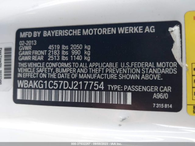 Photo 8 VIN: WBAKG1C57DJ217754 - BMW 335IS 