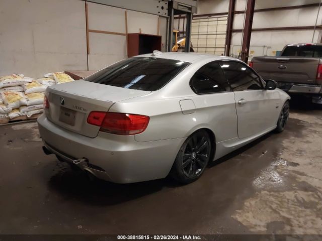 Photo 3 VIN: WBAKG1C58CJ217227 - BMW 335IS 