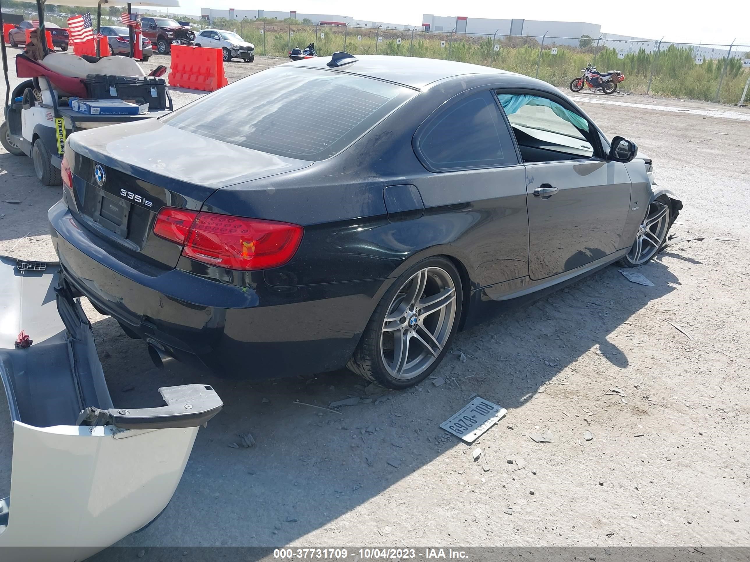 Photo 3 VIN: WBAKG1C59DJ217822 - BMW 3ER 