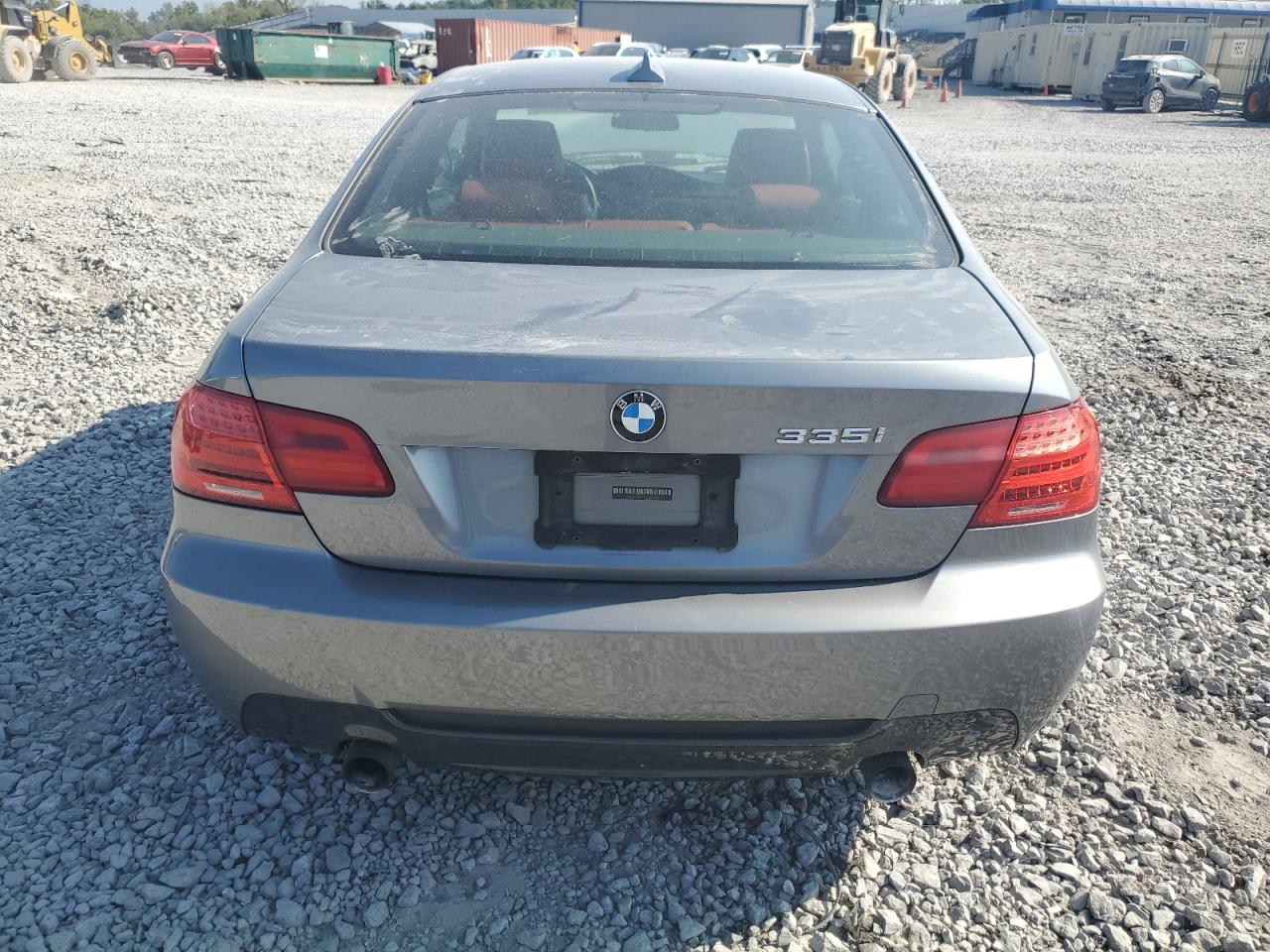 Photo 5 VIN: WBAKG7C51BE264352 - BMW 3ER 