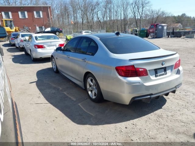 Photo 2 VIN: WBAKP9C51GD980743 - BMW 550I 