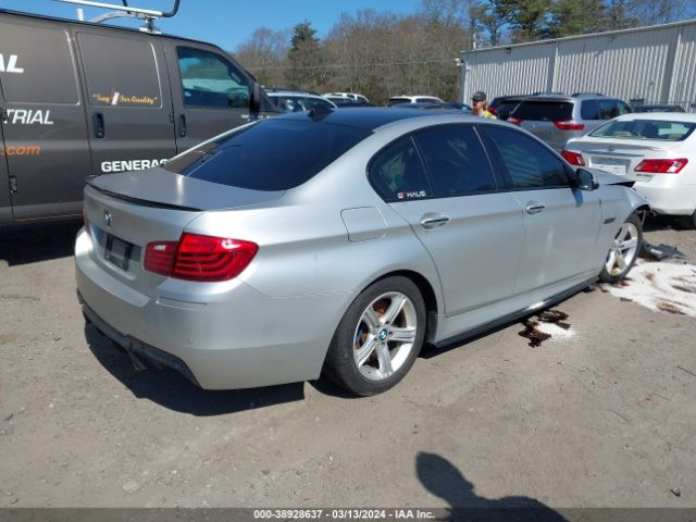 Photo 3 VIN: WBAKP9C51GD980743 - BMW 550I 