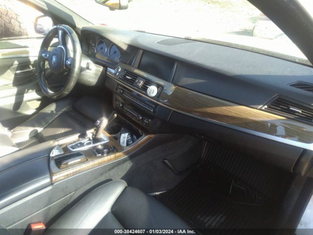 Photo 4 VIN: WBAKP9C57ED693484 - BMW 550I 