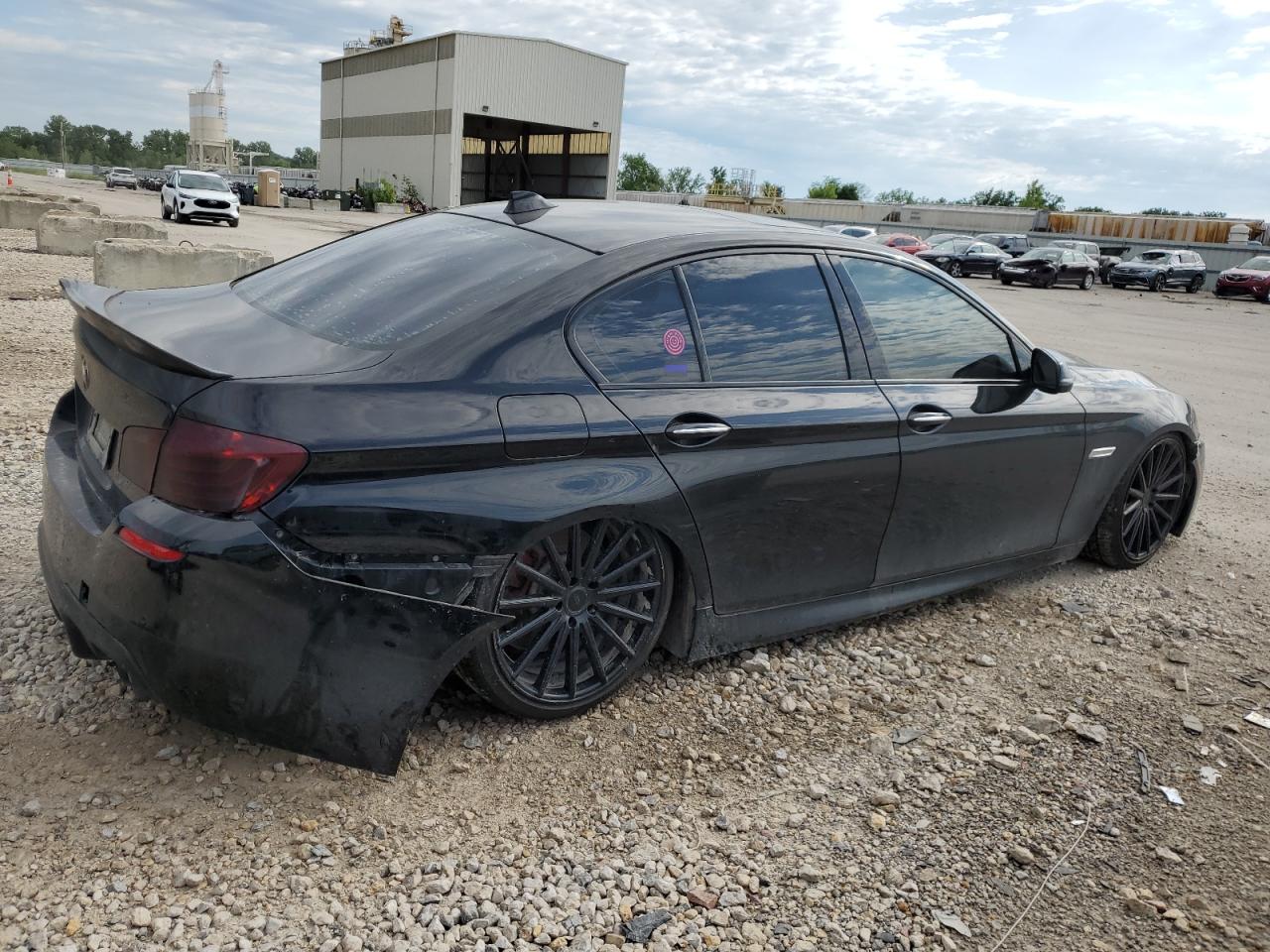 Photo 2 VIN: WBAKP9C57FD979997 - BMW 5ER 