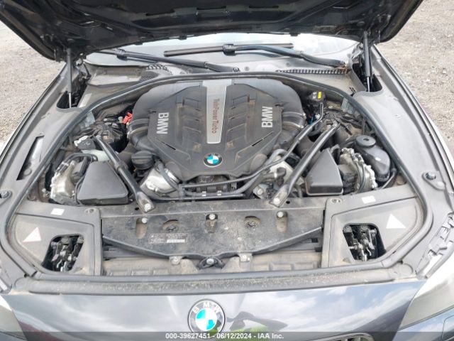 Photo 9 VIN: WBAKP9C58FD979443 - BMW 550I 