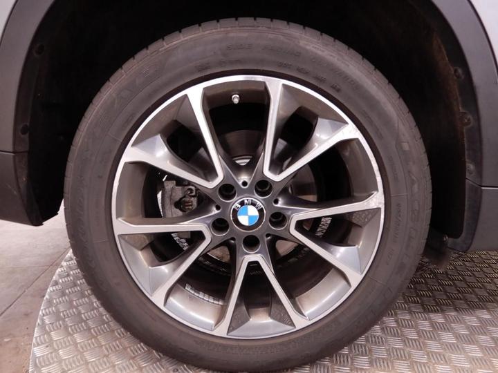 Photo 16 VIN: WBAKS010800C47638 - BMW X5 