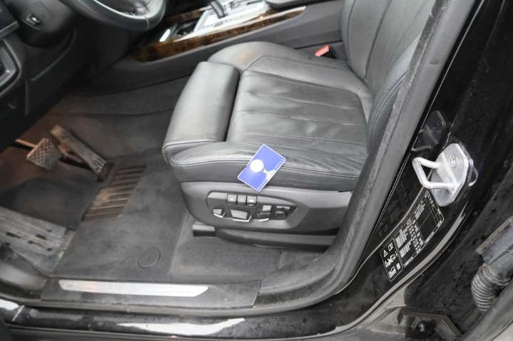 Photo 25 VIN: WBAKS610300N57728 - BMW X5 