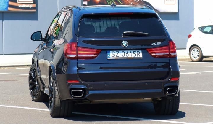 Photo 35 VIN: WBAKT010000Z77666 - BMW X5 SUV 