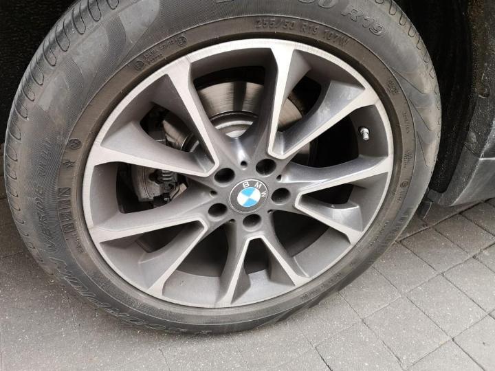 Photo 23 VIN: WBAKT010900W17425 - BMW X5 