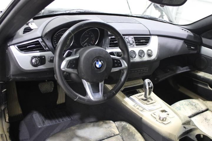 Photo 13 VIN: WBALL310X0P551867 - BMW Z4 ROADSTER 