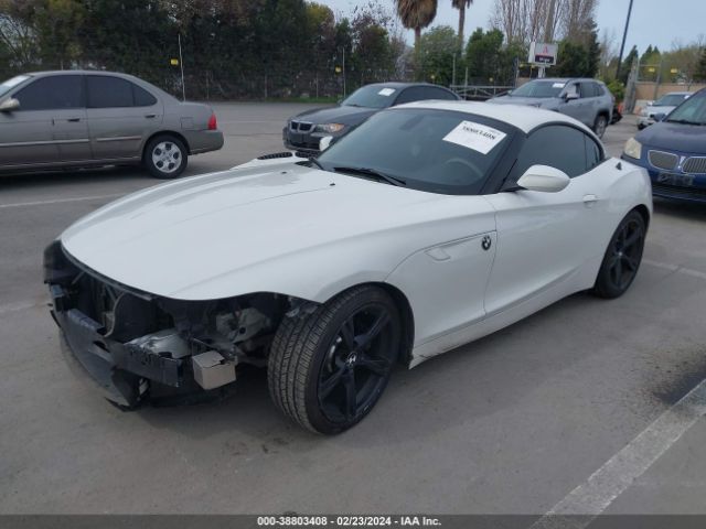 Photo 1 VIN: WBALL5C51CE716676 - BMW Z4 