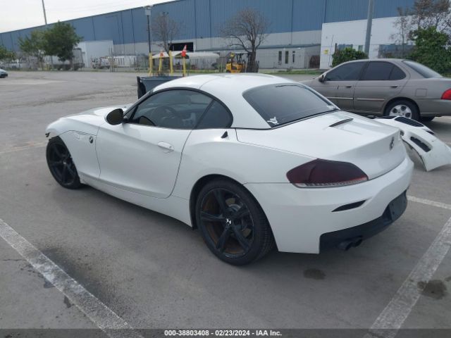 Photo 2 VIN: WBALL5C51CE716676 - BMW Z4 