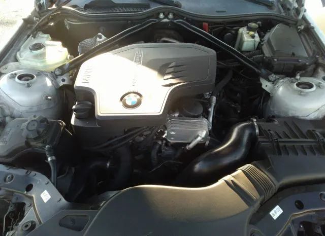 Photo 9 VIN: WBALL5C56DJ104384 - BMW Z4 