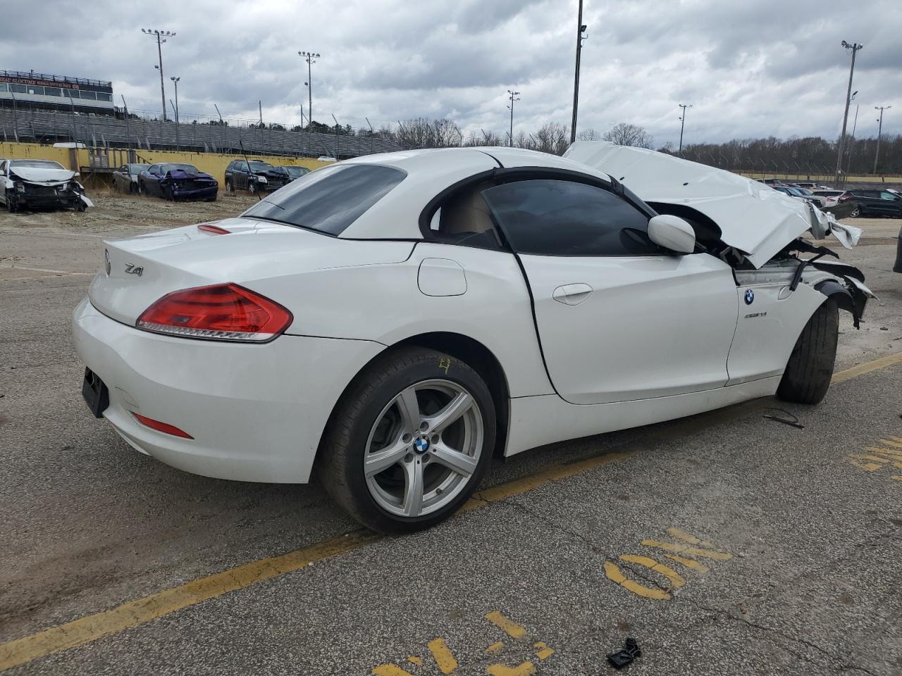 Photo 2 VIN: WBALL5C59DJ103777 - BMW Z4 